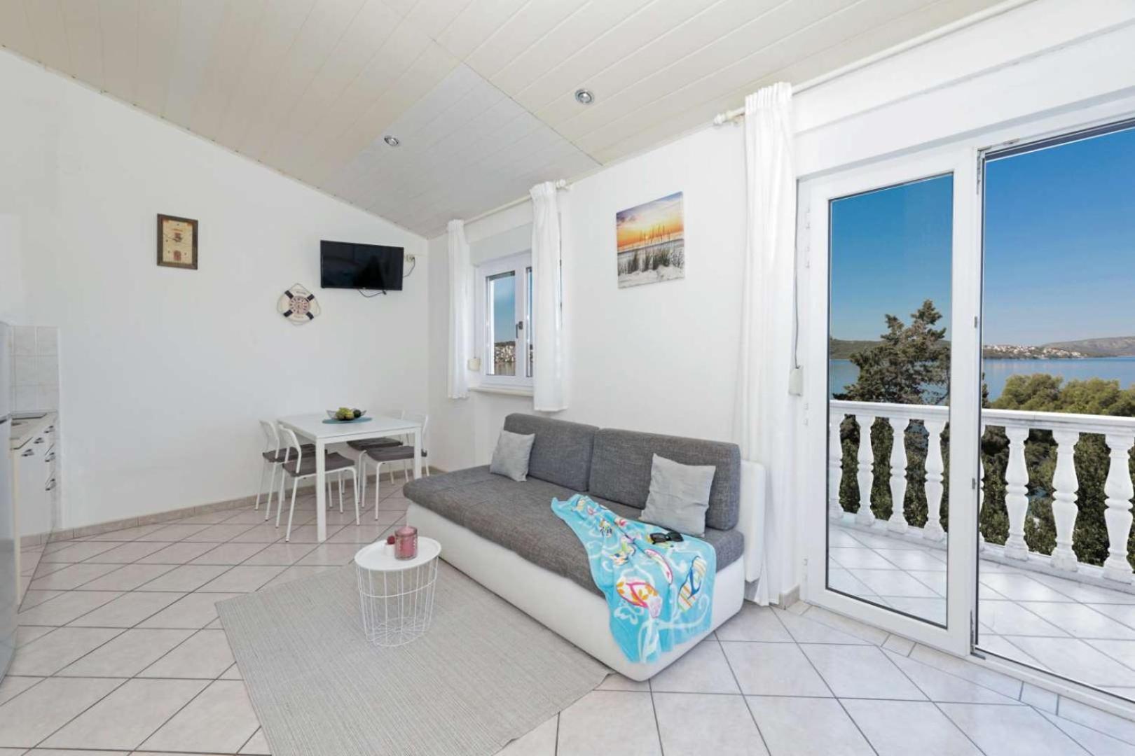 Apartments Lovric Trogir Exterior foto