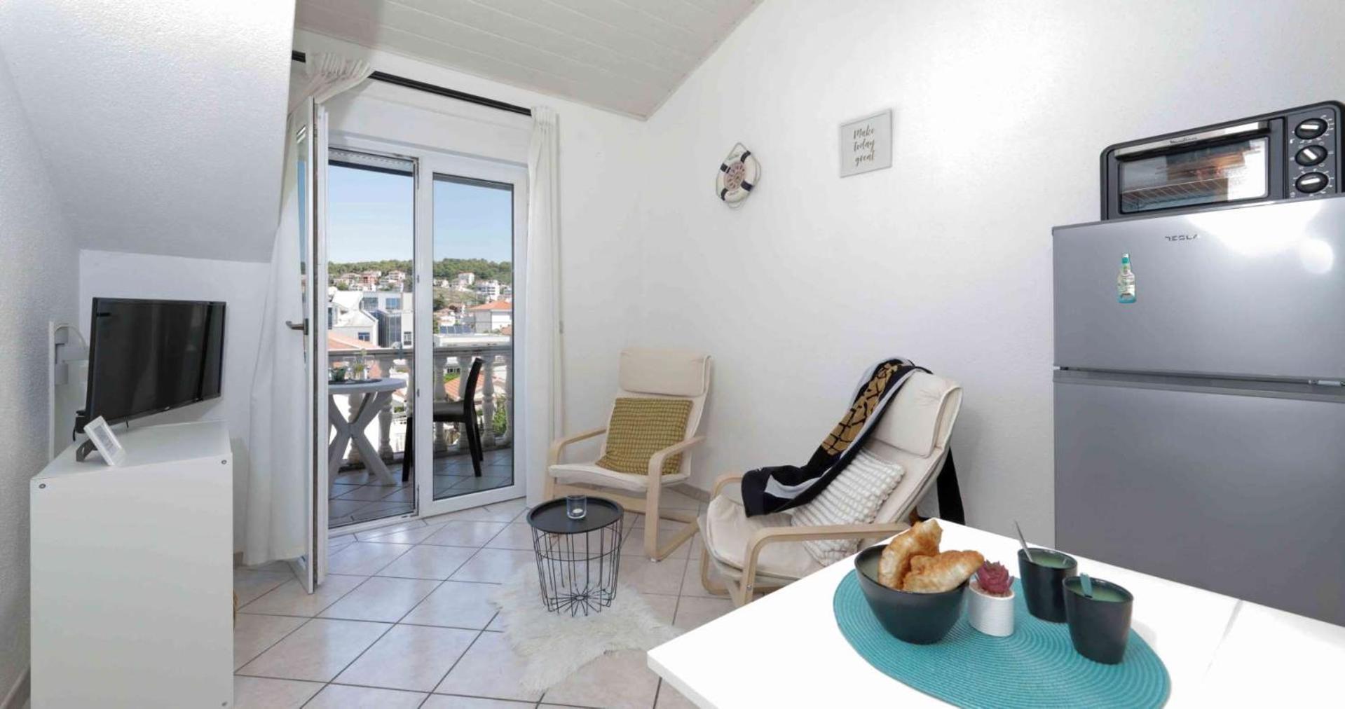 Apartments Lovric Trogir Exterior foto
