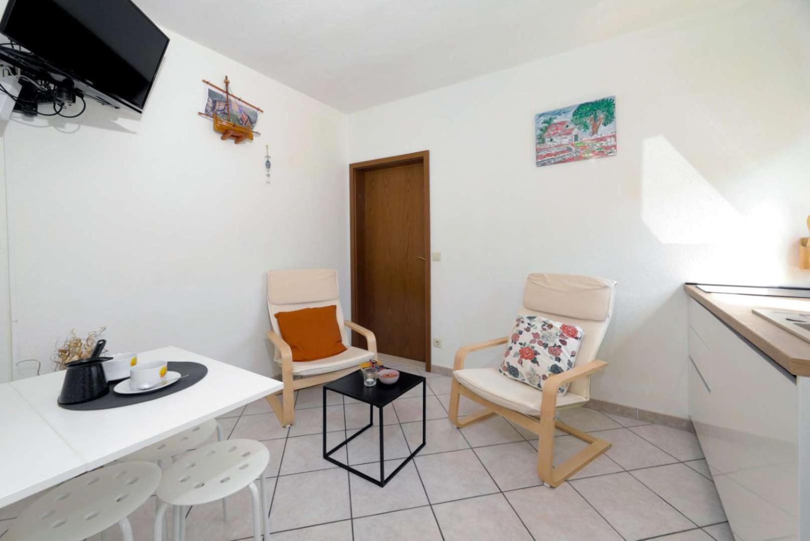 Apartments Lovric Trogir Exterior foto